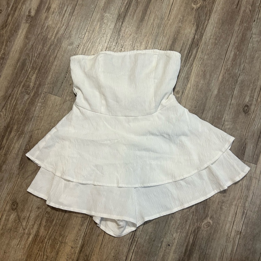 Forever 21 Cream Strapless Outfit